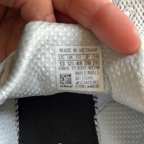 Men’s Adidas Cloudfoam Comfort Running Sneakers. - Picture 4 of 4